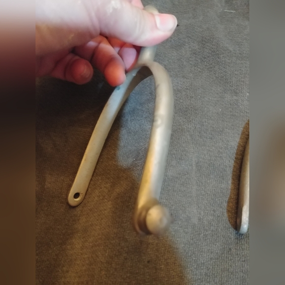 Metal Riding Spurs - Picture 3 of 4